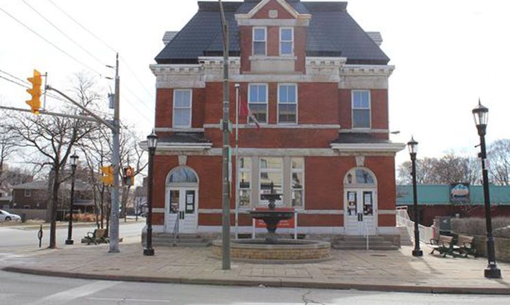 ourWindsor.ca: Sandwich post office to close doors on April 26