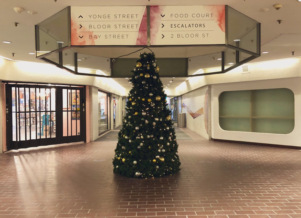 Cumberland Terrace Christmas Tree - #EveryCorporateChristmasTreeinToronto (Shawn Micallef)